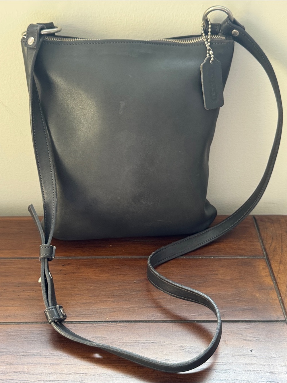 Coach Chelsea Vintage 9457, Gray Leather Slim Crossbody.  Made in USA, 2000
